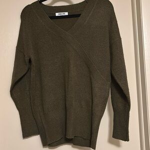 Double zero olive V-neck sweater